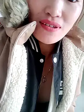 Snapshot of Myzak- chatting on 20, 11, 2025 Myzak- online show from 20, 11, 2025