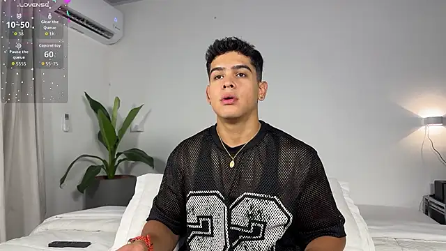 Snapshot of Scott_flintt chatting on 15, 11, 2025 Scott flintt online show from 15, 11, 2025