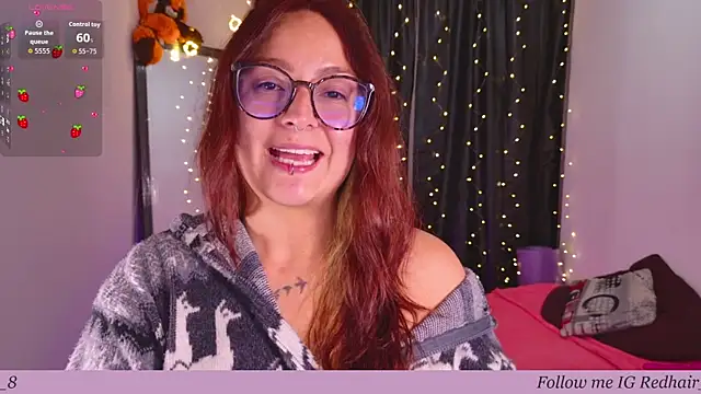 Snapshot of Rhosynn chatting on 30, 10, 2025 Rhosynn online show from 30, 10, 2025