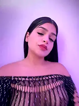 Snapshot of Lucianacuoper chatting on 29, 10, 2025 Lucianacuoper online show from 29, 10, 2025