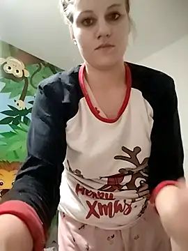 Snapshot of SandyCassie chatting on 23, 10, 2025 SandyCassie online show from 23, 10, 2025