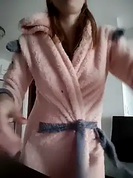 Snapshot of SandyCassie chatting on 5, 11, 2025 SandyCassie online show from 5, 11, 2025