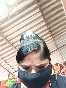 Snapshot of Rajni_chauhan chatting on 7, 11, 2025 Rajni chauhan online show from 7, 11, 2025