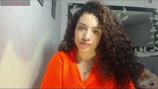 Snapshot of m_zoee chatting on 24, 11, 2025 m zoee online show from 24, 11, 2025