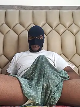 Snapshot of Mysterious_Prince chatting on 2, 12, 2025 Mysterious Prince online show from 2, 12, 2025