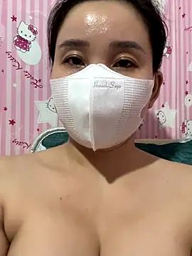 Snapshot of Tailoc2k3 chatting on 18, 10, 2025 Tailoc2k3 online show from 18, 10, 2025