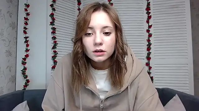 Snapshot of evaa_here_ chatting on 6, 11, 2025 evaa here online show from 6, 11, 2025