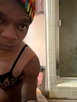 sissy diorcd online show from 3, 12, 2025