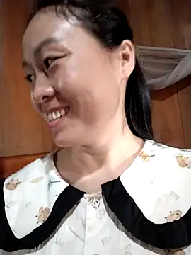 Snapshot of Spring-mky chatting on 26, 10, 2025 Spring-mky online show from 26, 10, 2025