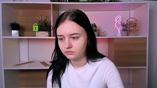 Snapshot of miki_ti chatting on 5, 11, 2025 miki ti online show from 5, 11, 2025