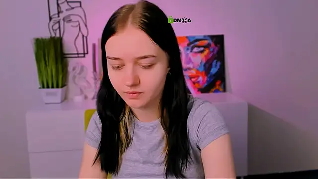 Snapshot of miki_ti chatting on 14, 11, 2025 miki ti online show from 14, 11, 2025