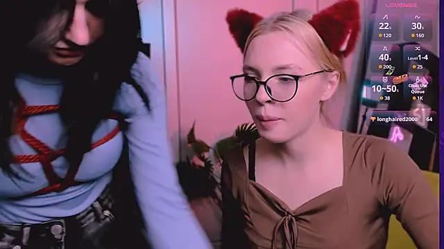 Snapshot of miki_ti chatting on 21, 11, 2025 miki ti online show from 21, 11, 2025