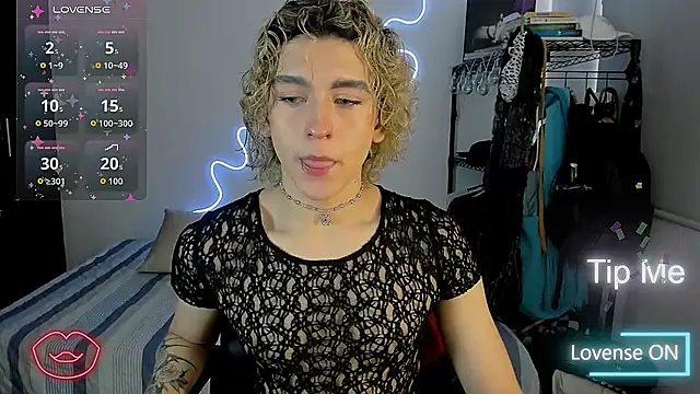 Lyric Mirage online show from 10, 11, 2025