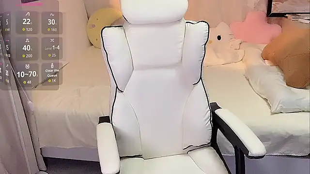 Snapshot of Ximi1 chatting on 22, 10, 2025 Ximi1 online show from 22, 10, 2025