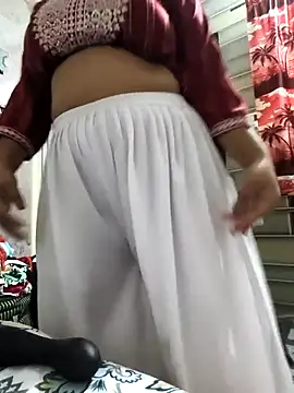 Anshika1431 online show from 4, 2, 2026