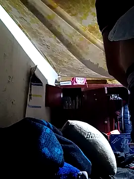 Snapshot of Cogelonregio chatting on 25, 10, 2025 Cogelonregio online show from 25, 10, 2025