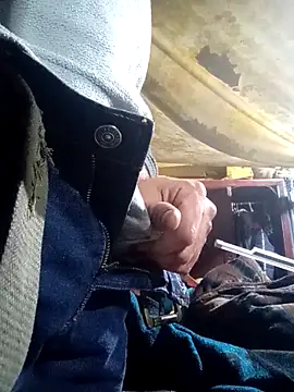 Snapshot of Cogelonregio chatting on 2, 12, 2025 Cogelonregio online show from 2, 12, 2025