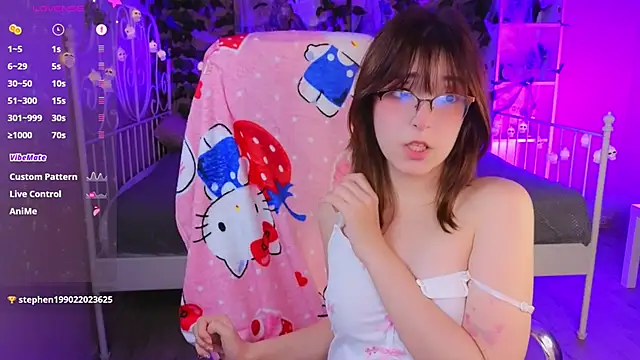 Snapshot of Soffi_Toffi chatting on 24, 10, 2025 Soffi Toffi online show from 24, 10, 2025