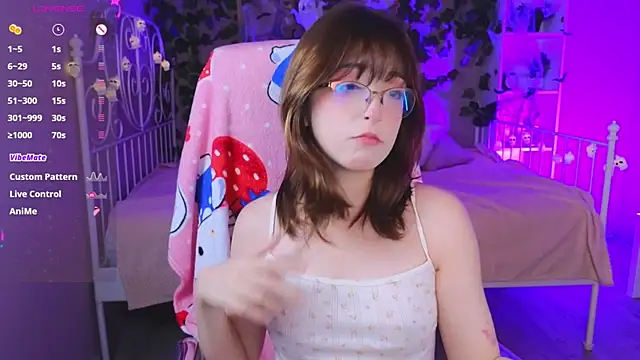 Snapshot of Soffi_Toffi chatting on 28, 10, 2025 Soffi Toffi online show from 28, 10, 2025