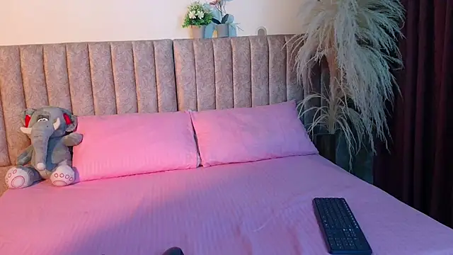 Snapshot of LittleStar_SM chatting on 30, 11, 2025 LittleStar SM online show from 30, 11, 2025