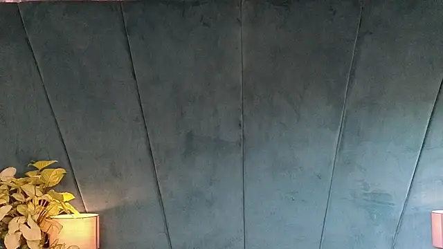 Snapshot of Aaron_Eze chatting on 30, 11, 2025 Aaron Eze online show from 30, 11, 2025