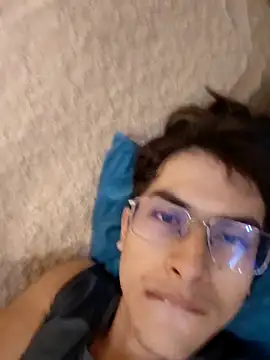 Aaron Eze online show from 3, 2, 2026