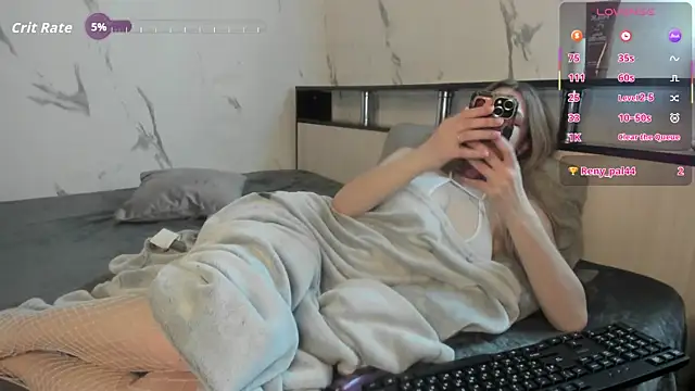 SophieRayne online show from 22, 12, 2025