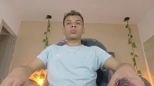 Xavier Fox    online show from 11, 3, 2026