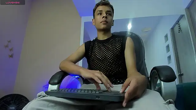 Xavier Fox    online show from 12, 3, 2026