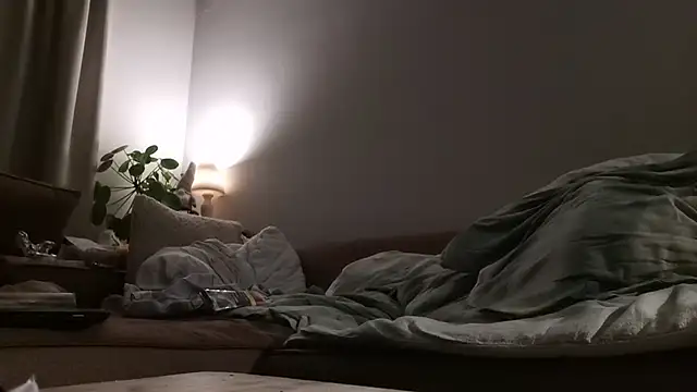 Snapshot of jokke1975 chatting on 18, 12, 2025 jokke1975 online show from 18, 12, 2025