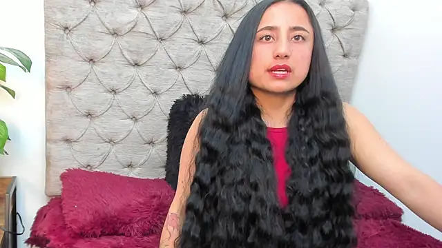 Snapshot of Samanta_Fischer chatting on 5, 11, 2025 Samanta Fischer online show from 5, 11, 2025