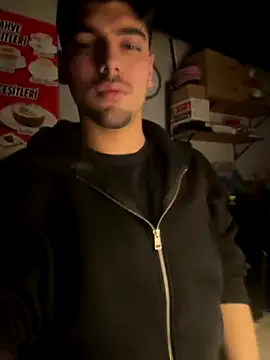 Snapshot of emir343475 chatting on 18, 11, 2025 emir343475 online show from 18, 11, 2025