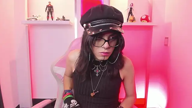 Snapshot of Lullaby_Charade chatting on 7, 11, 2025 Lullaby Charade online show from 7, 11, 2025