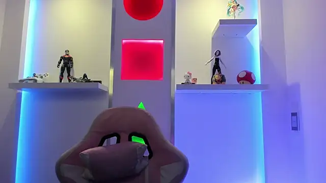 Snapshot of Lullaby_Charade chatting on 12, 11, 2025 Lullaby Charade online show from 12, 11, 2025