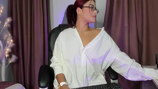 camila  bouzas online show from 27, 3, 2026