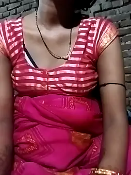 Hot Lilly02 online show from 29, 10, 2025