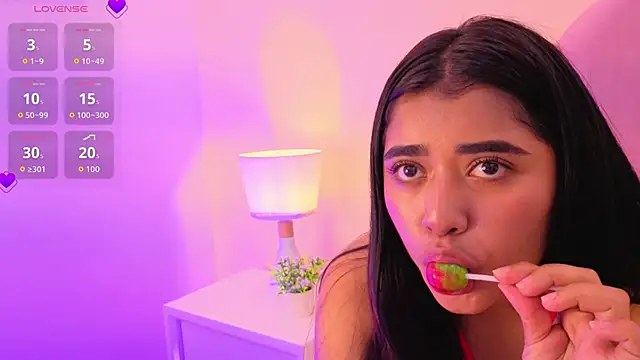 Sophiia 77 online show from 21, 11, 2025