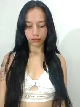 Snapshot of AdelaidaManson18 chatting on 2, 12, 2025 AdelaidaManson18 online show from 2, 12, 2025