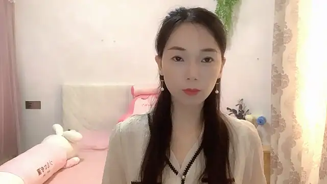 Snapshot of Keke-Baby170 chatting on 18, 11, 2025 Keke-Baby170 online show from 18, 11, 2025