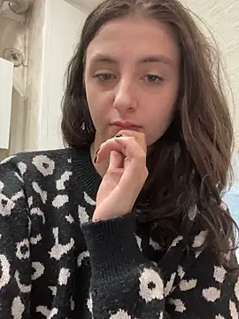 ScarletVelur online show from 3, 2, 2026