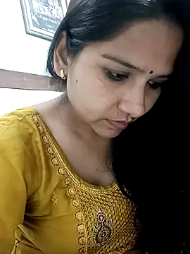 Snapshot of Vanshika1432 chatting on 25, 10, 2025 Vanshika1432 online show from 25, 10, 2025