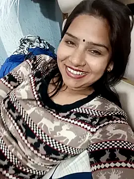 Snapshot of Vanshika1432 chatting on 12, 11, 2025 Vanshika1432 online show from 12, 11, 2025