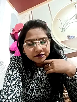 Snapshot of Vanshika1432 chatting on 1, 12, 2025 Vanshika1432 online show from 1, 12, 2025