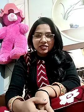 Vanshika1432 online show from 19, 1, 2026