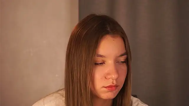 BrynnHolverson online show from 16, 10, 2025