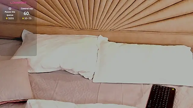 Snapshot of Emma_duff chatting on 16, 12, 2025 Emma duff online show from 16, 12, 2025