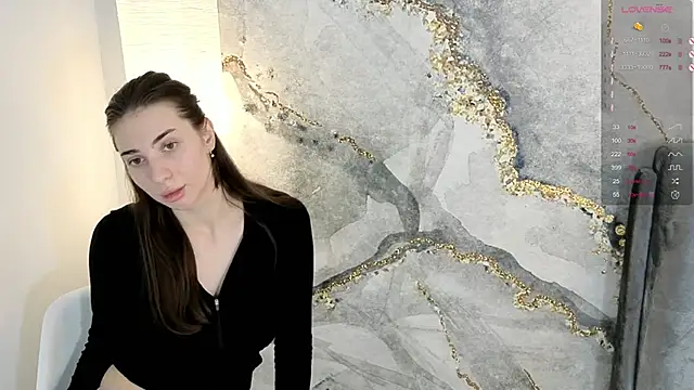 Snapshot of Chloewilldd chatting on 14, 11, 2025 Chloewilldd online show from 14, 11, 2025