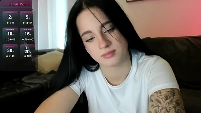 Snapshot of LexiSinnn chatting on 13, 11, 2025 LexiSinnn online show from 13, 11, 2025