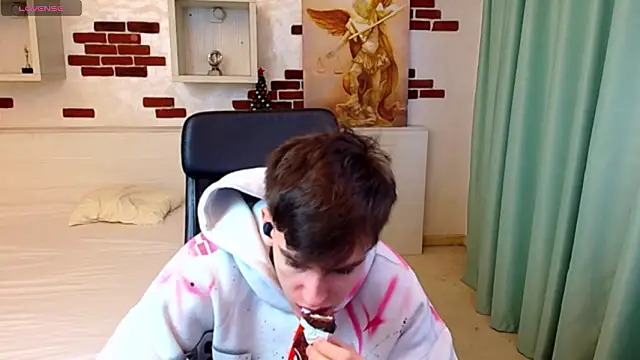 Snapshot of BradyFlint chatting on 13, 2, 2026 BradyFlint online show from 13, 2, 2026