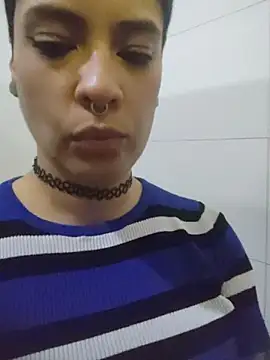 Snapshot of Natimiau chatting on 5, 11, 2025 Natimiau online show from 5, 11, 2025